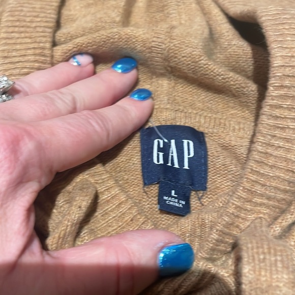 Hooded sweater - Picture 3 of 3